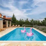Vakantiehuis Muntic Iii Pula