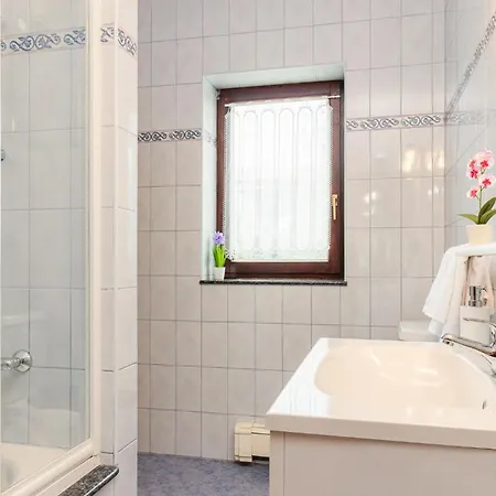 Holiday home Stunning In Pula With Outdoor Swimming Pool *
