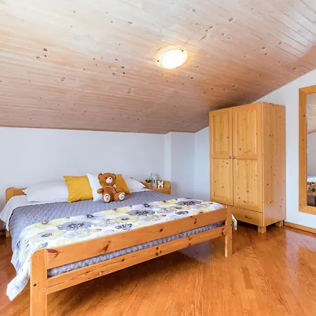 Stunning In Pula With Outdoor Swimming Pool Holiday home *